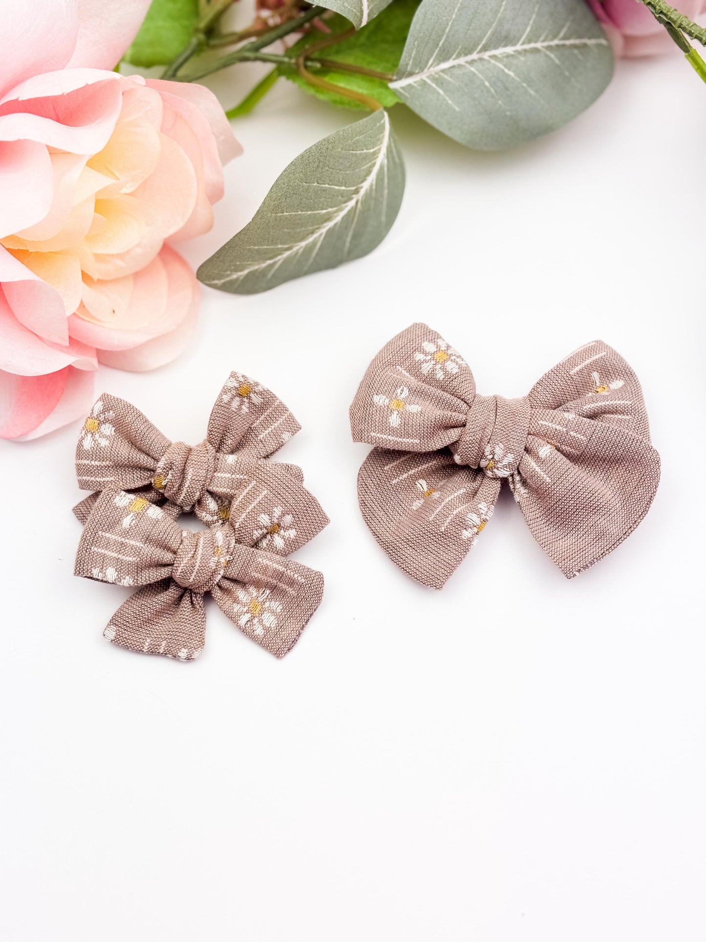 Floral Cotton Pigtail Bow Set: Light Brown Baby Hair Bows