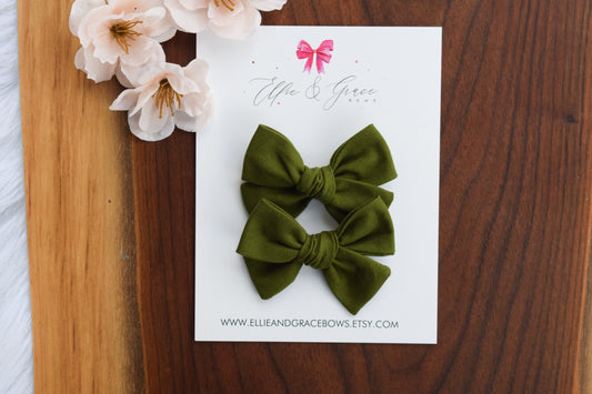 Dark Green Pigtail Bow Set: Cotton Hair Clips - 2.75 Inch