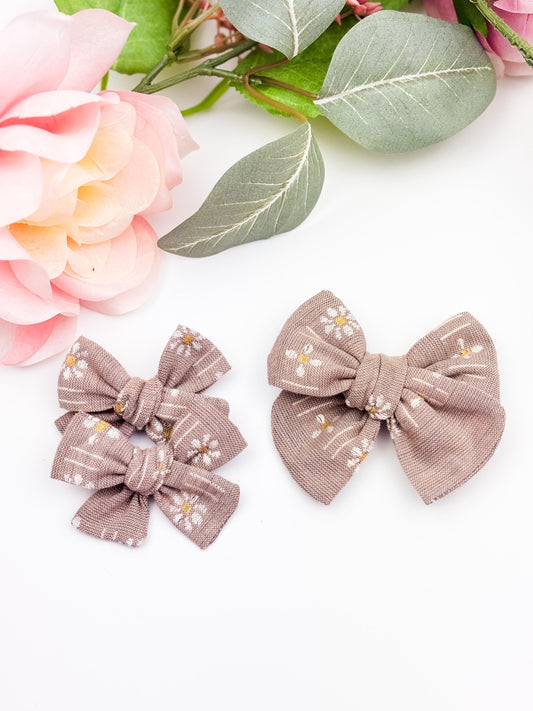 Floral Cotton Pigtail Bow Set: Light Brown Baby Hair Bows