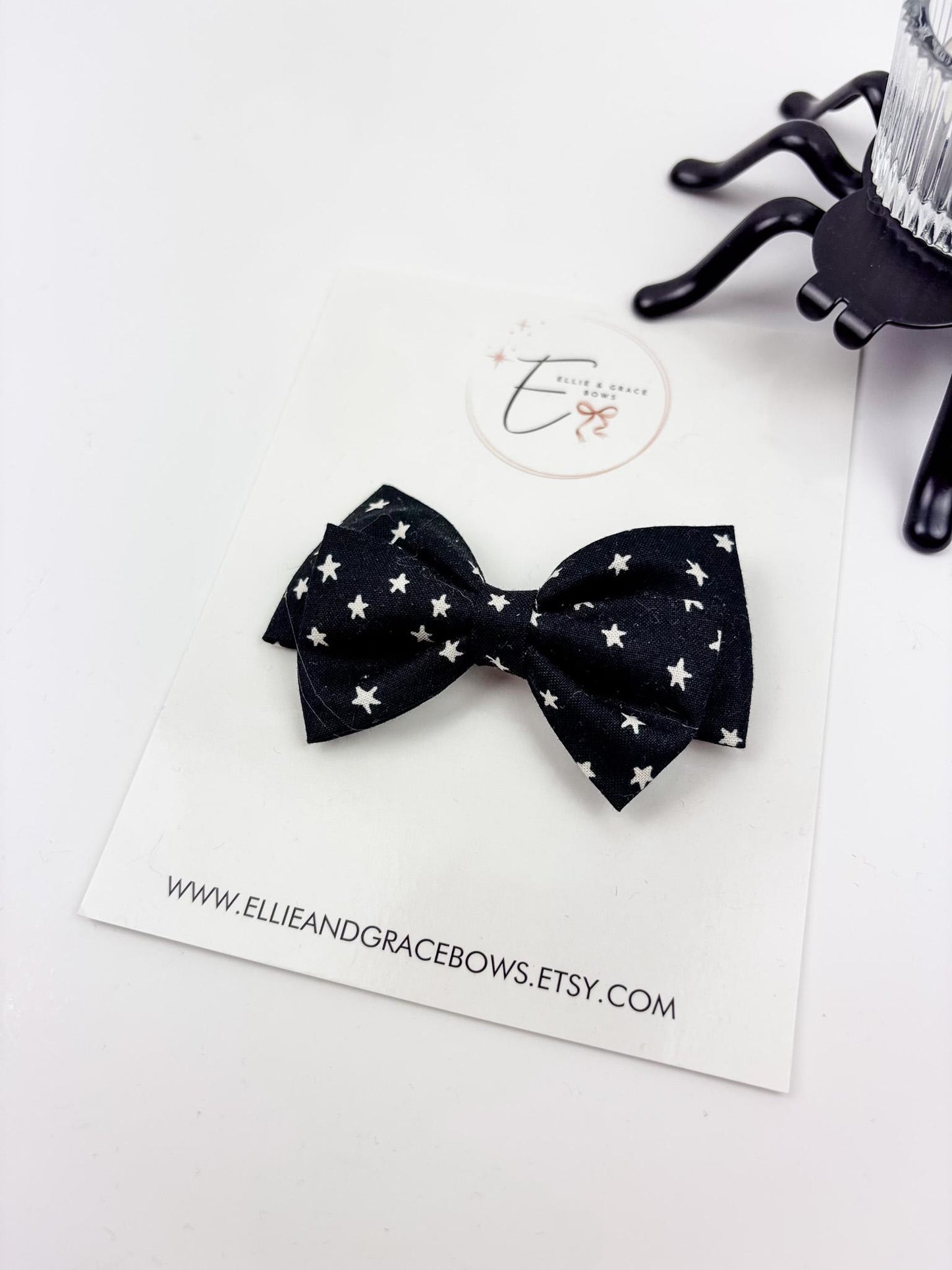 Black Star Halloween Bow – Cotton Fabric Hair Bow – 2 x 3.5 Inch Handmade Bow – Fall Hair Accessory – Girls Halloween Bow