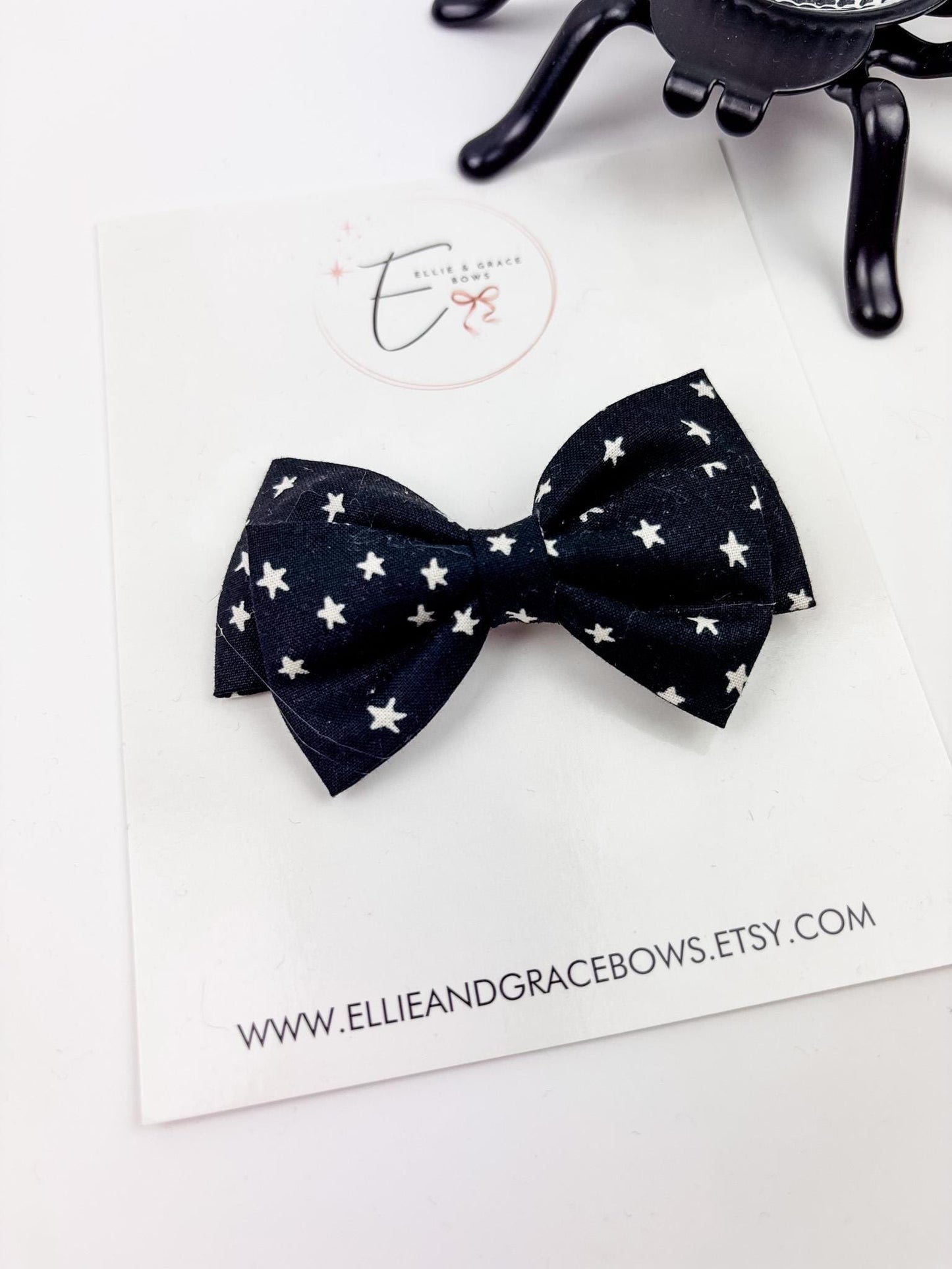 Black Star Halloween Bow – Cotton Fabric Hair Bow – 2 x 3.5 Inch Handmade Bow – Fall Hair Accessory – Girls Halloween Bow