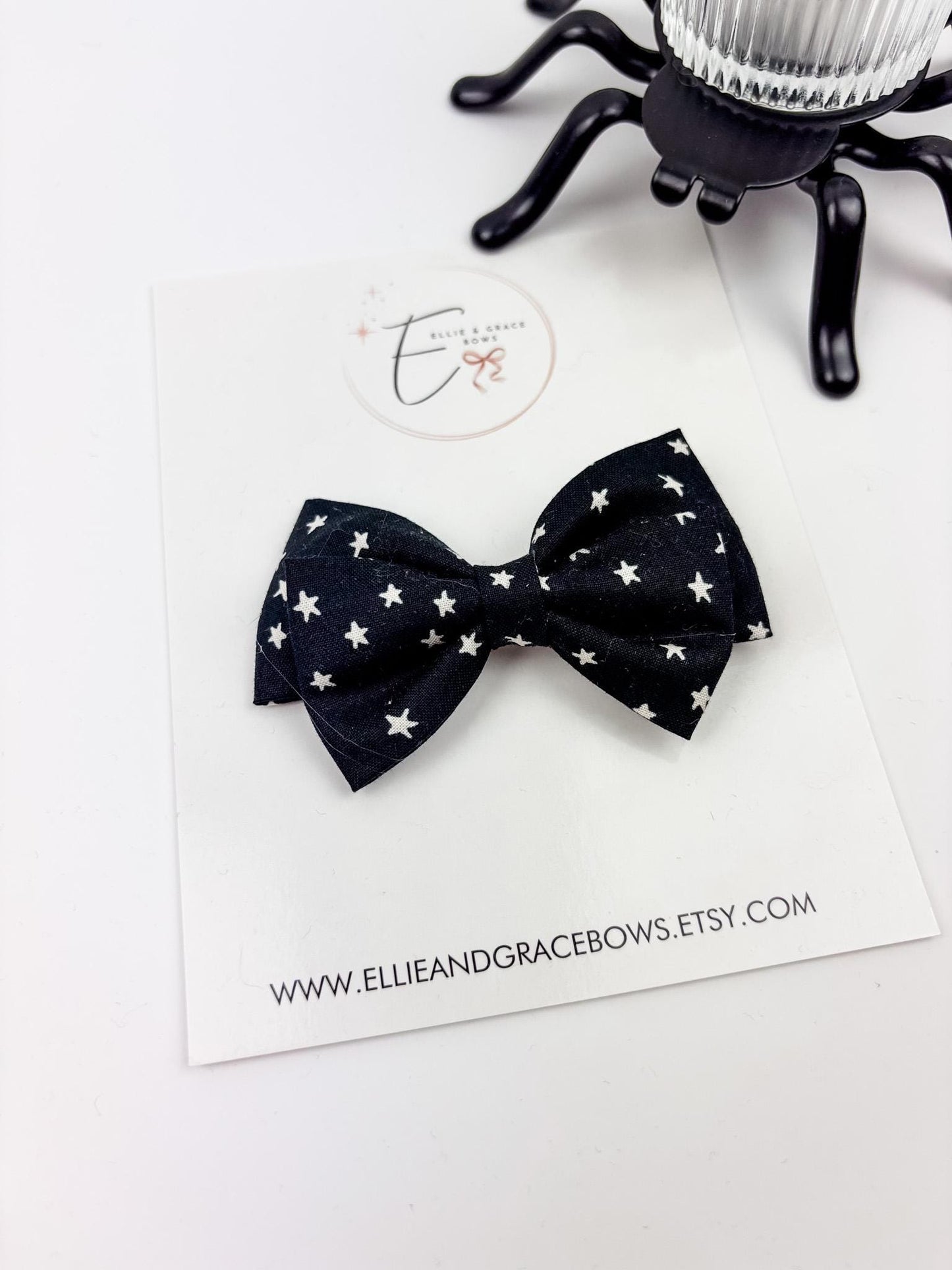 Black Star Halloween Bow – Cotton Fabric Hair Bow – 2 x 3.5 Inch Handmade Bow – Fall Hair Accessory – Girls Halloween Bow