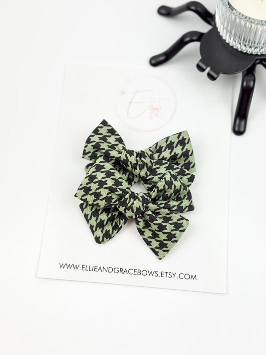 Halloween Houndstooth Pigtail Bows Set | Green & Black Cotton Hair Accessories for Girls
